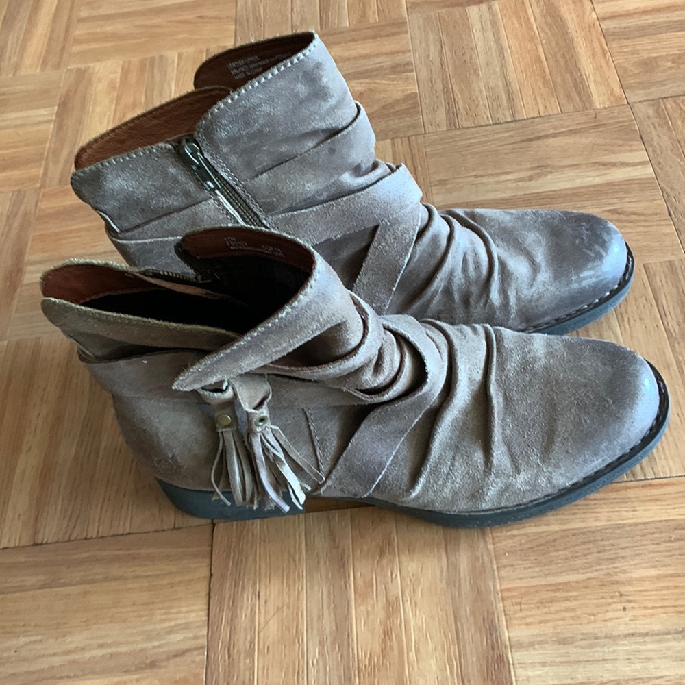 Born Perl Gray Leather Ankle Boots 11 m